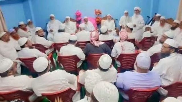 রাজনৈতিক জোটের সঙ্গে সম্পর্কের প্রশ্নে আটকে আছে ৭ ইসলামী দলের ঐক্য